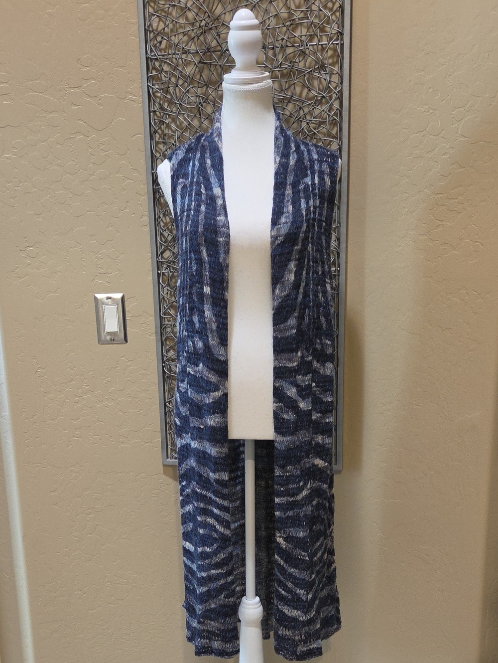 Chico's Abstract Tweed Vienna Vest in Space-dyed Blue Combo With Metallic Thread